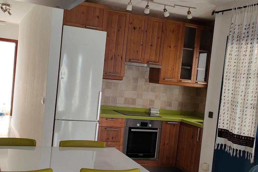 Acogedor Apartamento Residencial กอสตา เตกีสเซ ภายนอก รูปภาพ